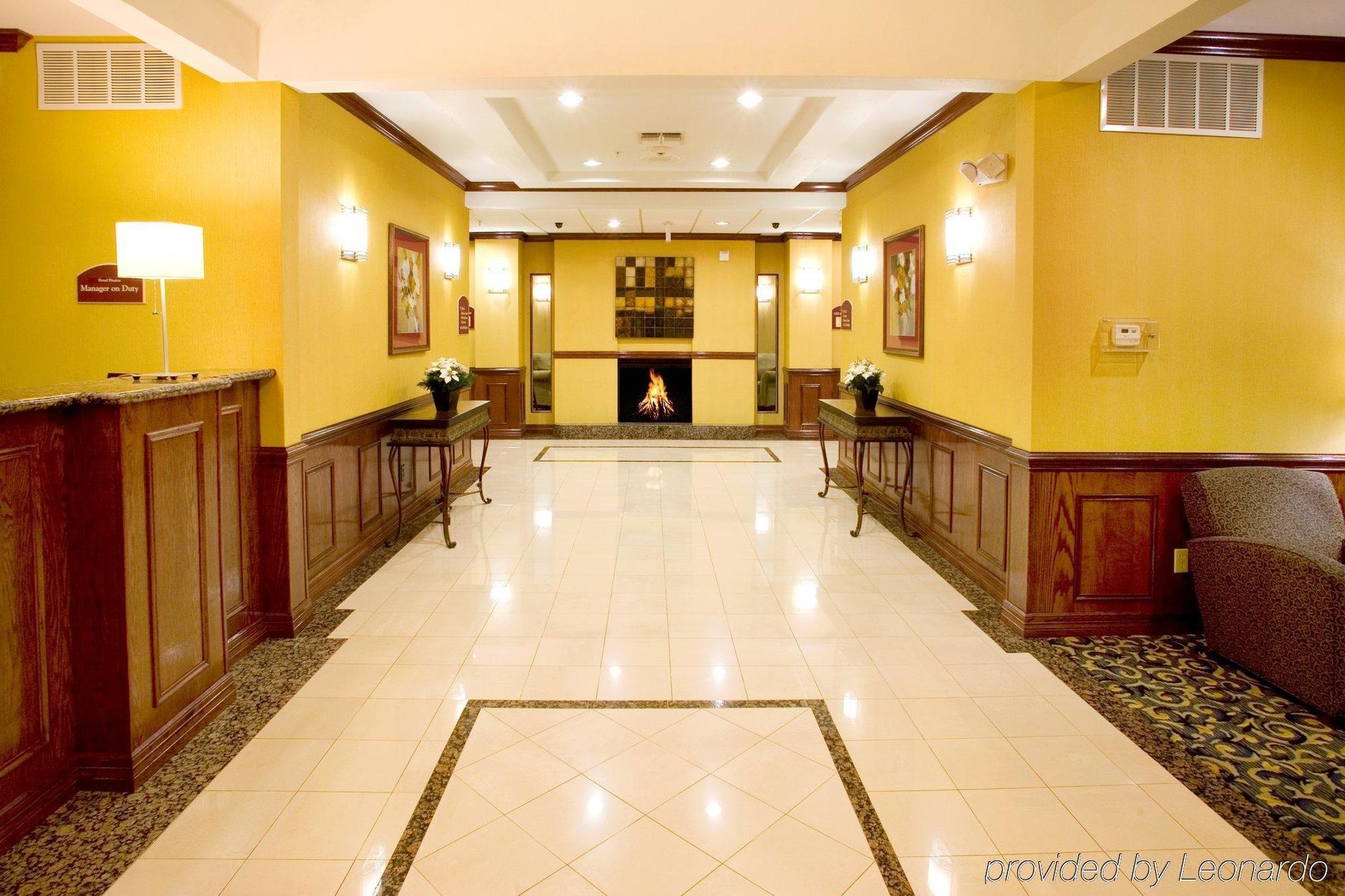 Holiday Inn Express Hotel And Suites Falfurrias Интериор снимка